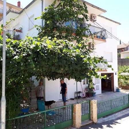 Apartments Luki Trogir Kültér fotó