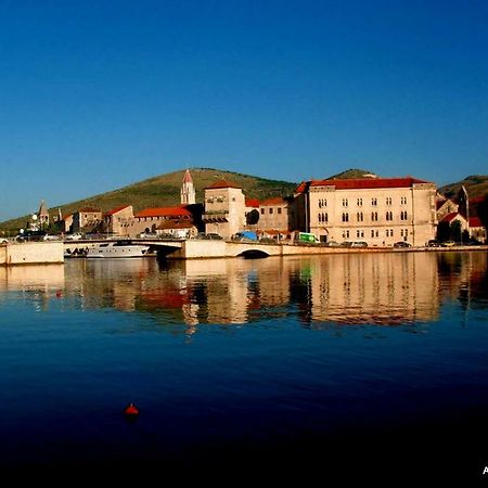 Apartments Luki Trogir Kültér fotó